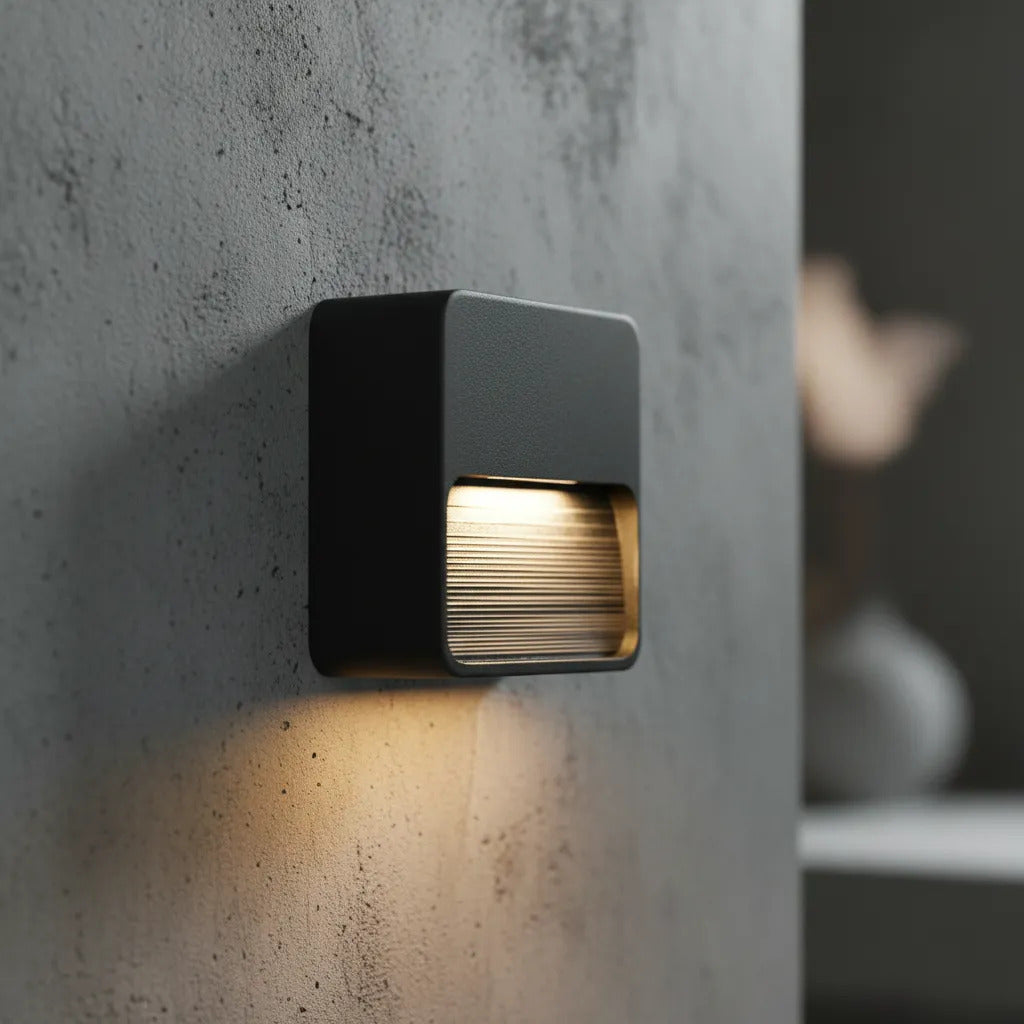 LUMINARIO DE CORTESIA LED 2W COLOR NEGRO CON CUERPO DE PC